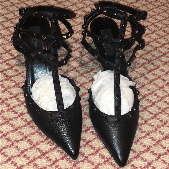 Valentino Shoes - Black Valentino sandal